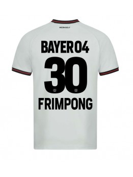 Billige Bayer Leverkusen Jeremie Frimpong #30 Bortedrakt 2023-24 Kortermet